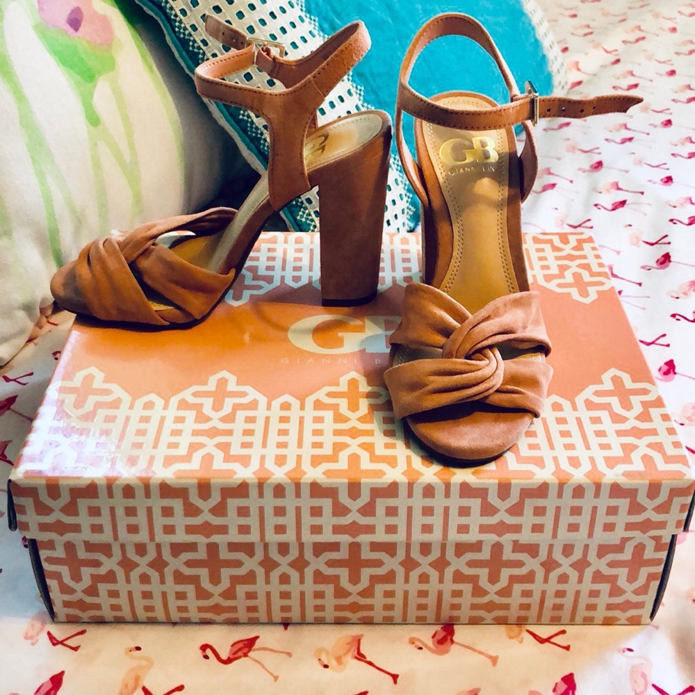 Gianni Bini Heels (5.5 M)